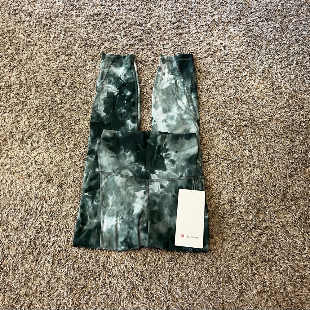 Lululemon Green Diamond-Dye Leggings with Pockets